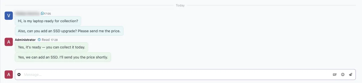 A WhatsApp conversation inside Odoo Discuss: the customer’s messages and the reply, marked as read.